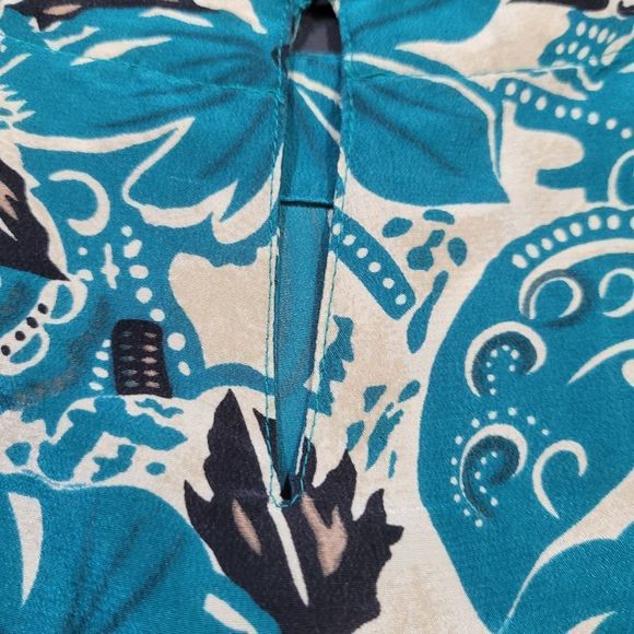 Douglass Women's Short Sleeves Silk Multicolor Top Blouse Size S - Picture 9 of 9